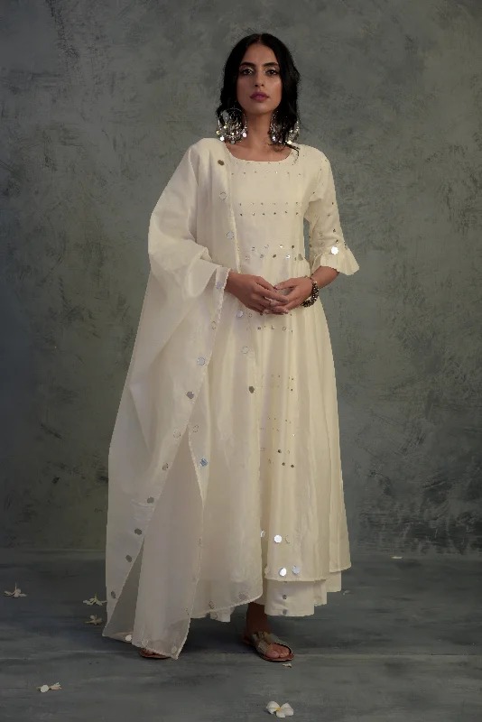 Elegant Dressing Off-white Pleated Kurta Set - Set of 3