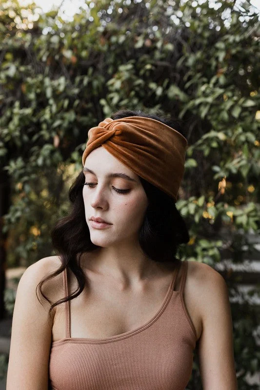 Avant-garde Design Twisted Velvet Headwrap
