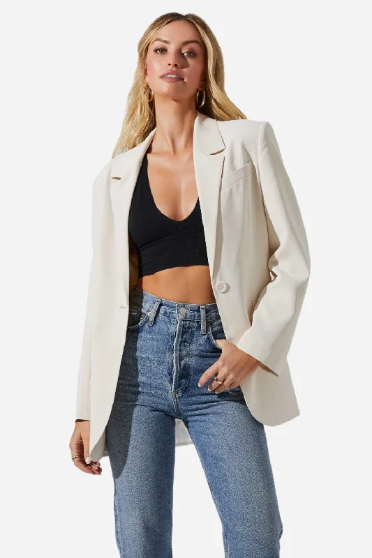 ASTR The Label Laudine Oversized Blazer in Off White