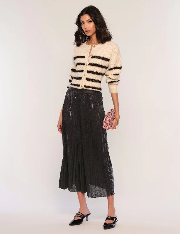 Sexy Fun Heartloom Enora Skirt in Black